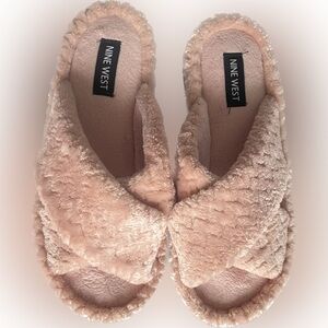 Nine West Baby Pink Women’s Slippers | Size: Medium 7-8